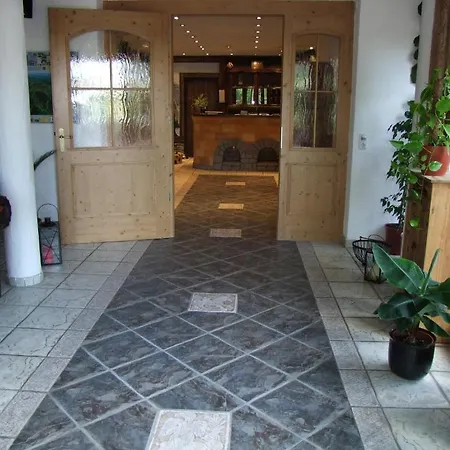 Hotel Hubertushof Garni 4*