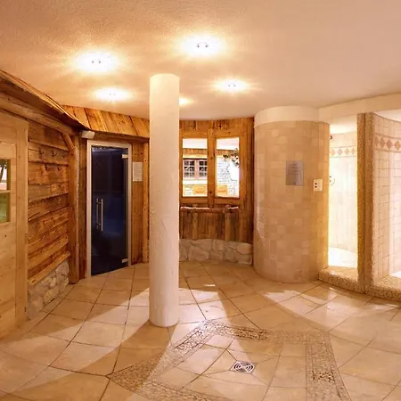 Hubertushof Garni 4*