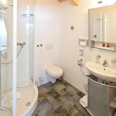 Hotel Hubertushof Garni 4*