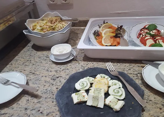 Hubertushof Garni Hotel 4*